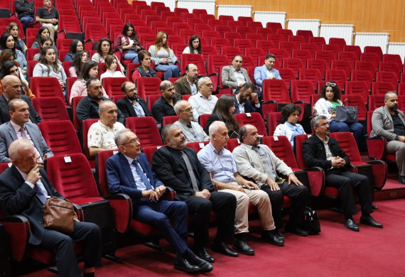 ورشة عمل حول تأهيل كلية الطب البشري وفق متطلبات الهيئة الأردنية للجودة و الاعتمادية